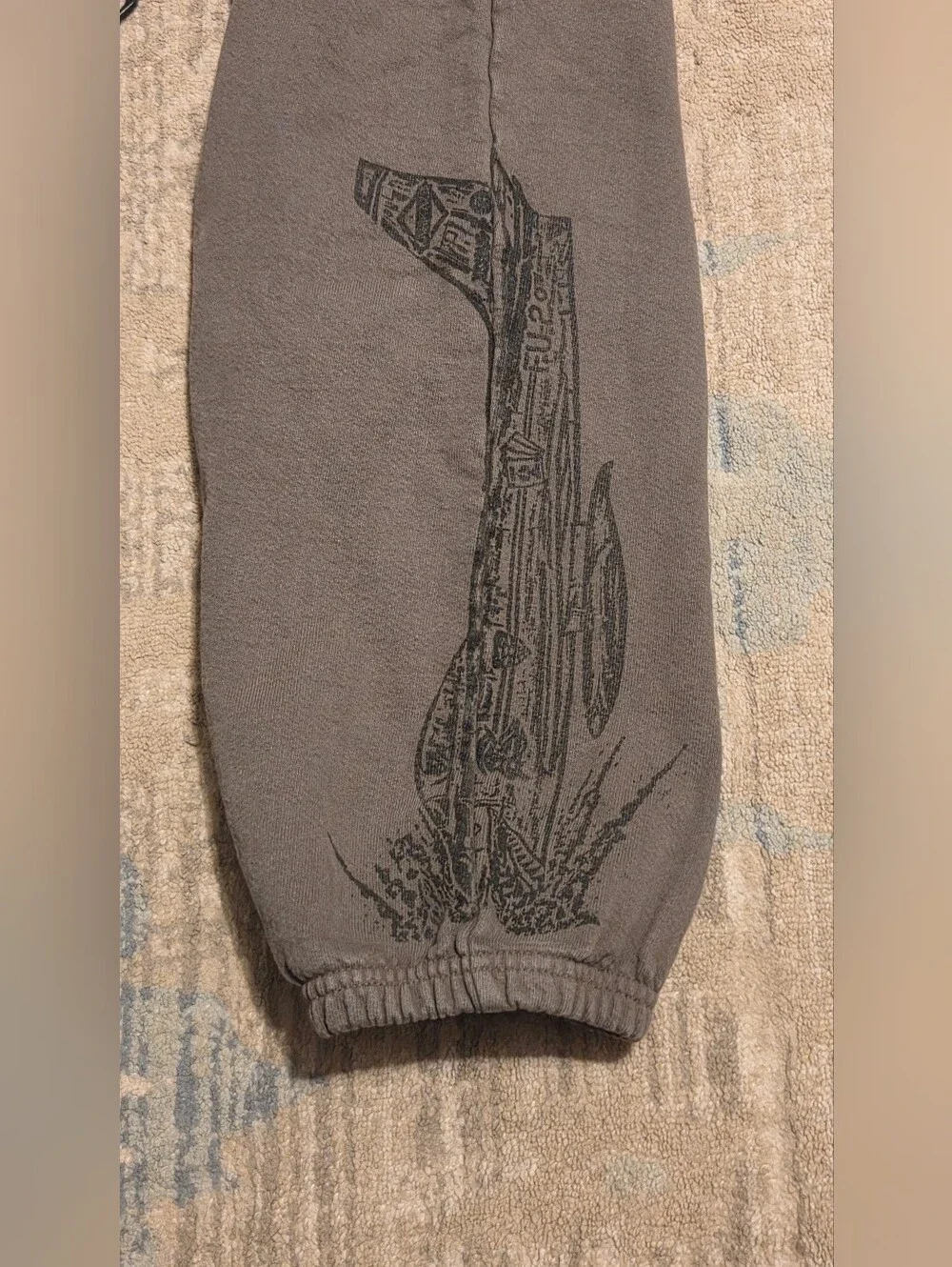 Standard Issue x Eminem Kamikaze 5-Year Anniversary Sweatpants. Size L.